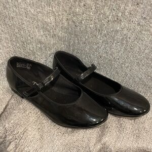 American Ballet Theatre tap shoes patent leather, size 2 1/2, Very Good Shape!